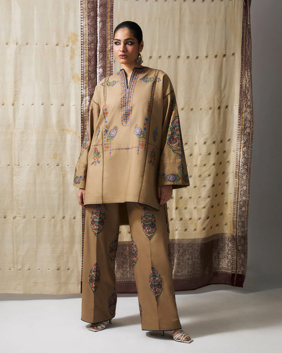 Najma Coat - Image 5